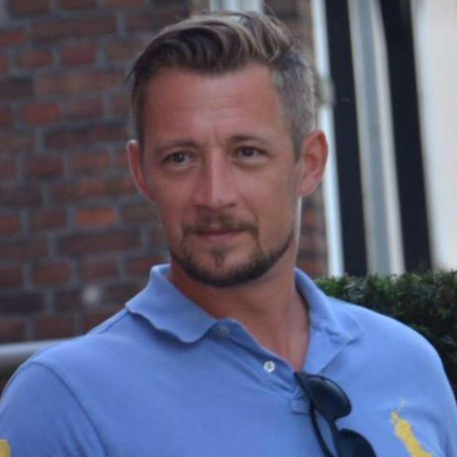 Stephan, host of Villa with River View